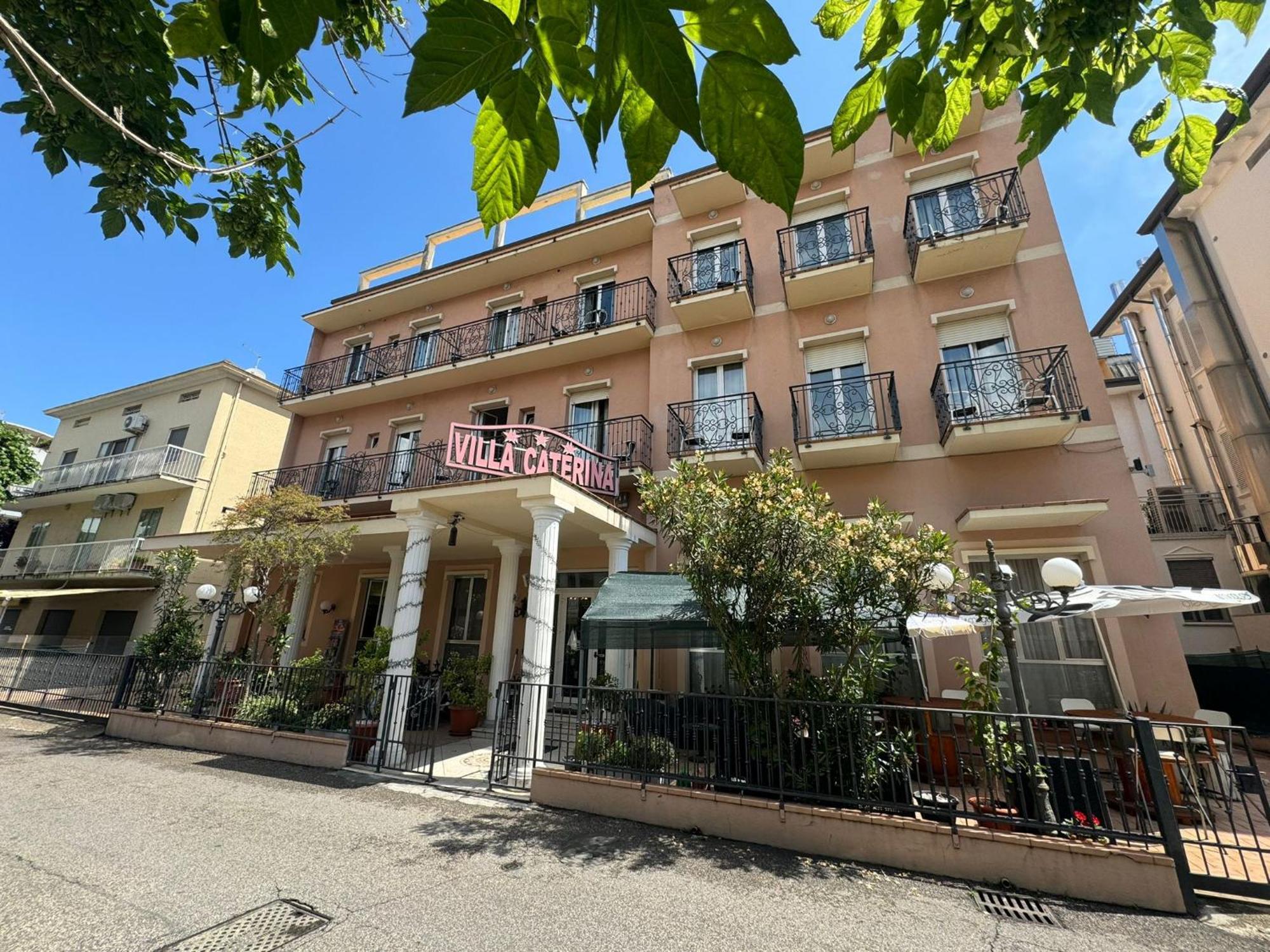 Hotel Villa Caterina Ріміні Екстер'єр фото