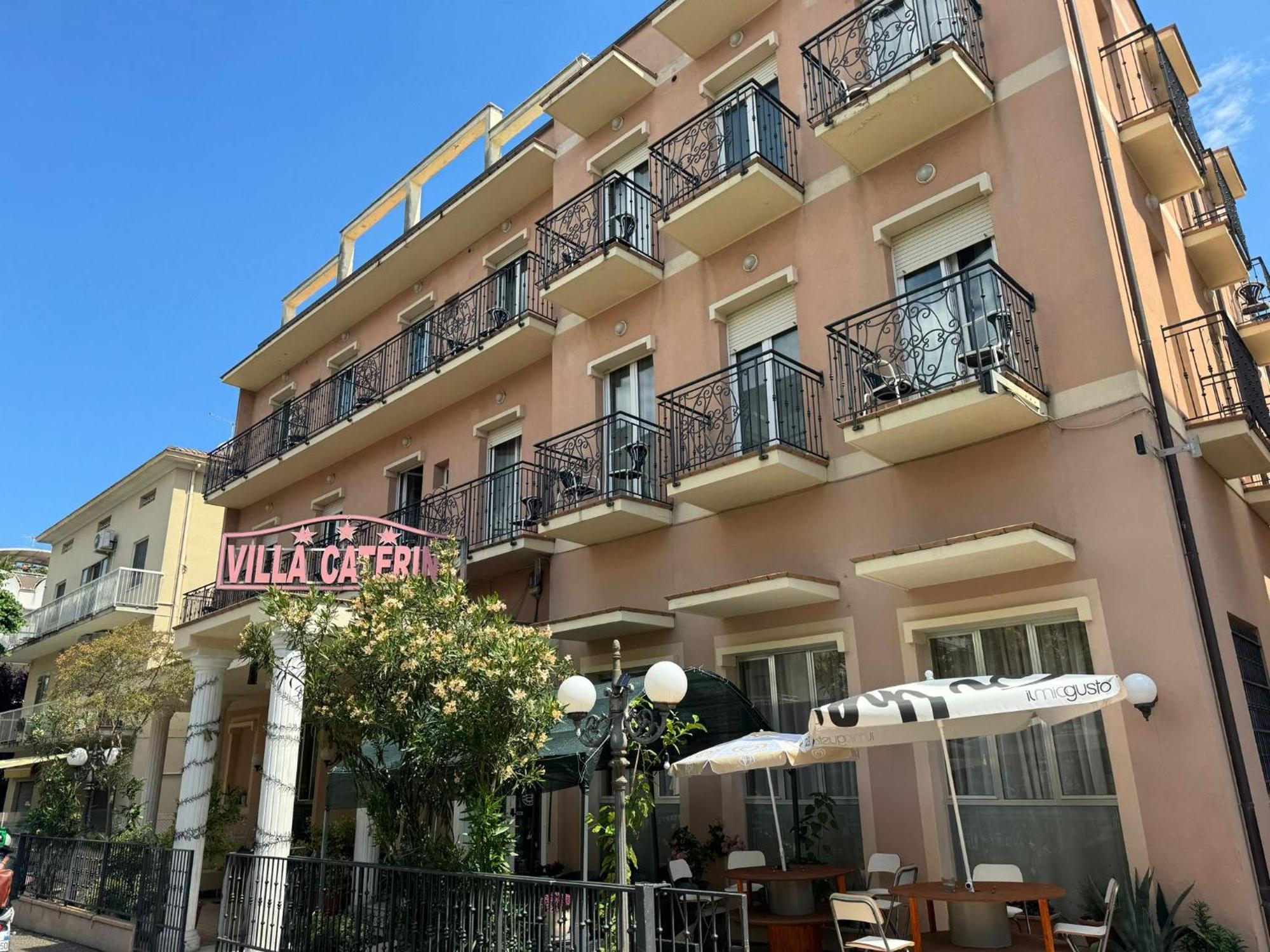 Hotel Villa Caterina Ріміні Екстер'єр фото
