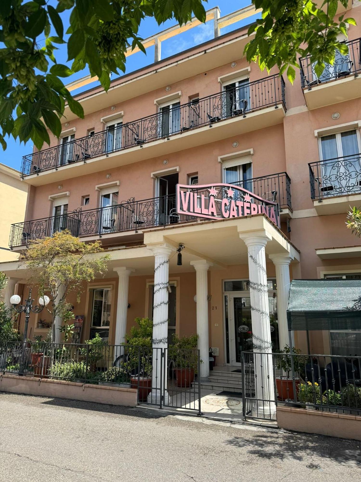 Hotel Villa Caterina Ріміні Екстер'єр фото