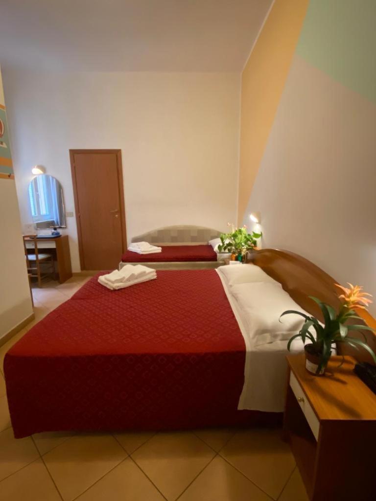 Hotel Villa Caterina Ріміні Екстер'єр фото